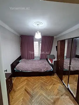 Satılır 2 otaqlı köhnə tikili 65 m²