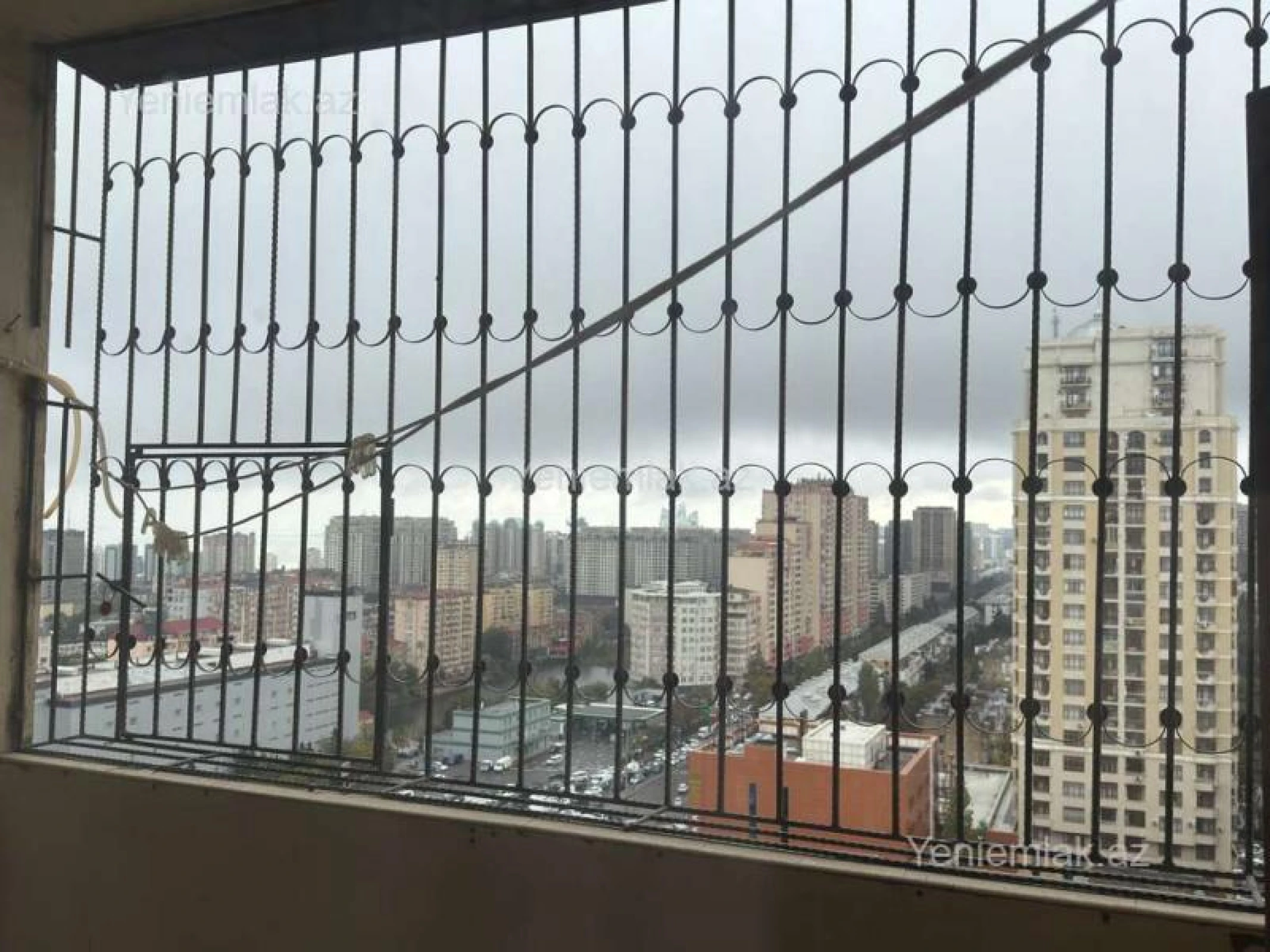 Satılır 3 otaqlı yeni tikili 140 m²