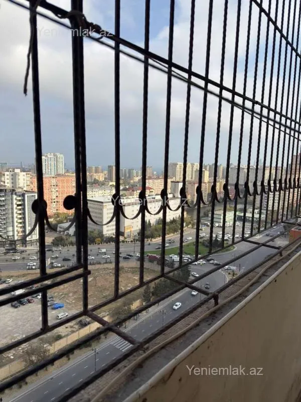 Satılır 3 otaqlı yeni tikili 140 m²