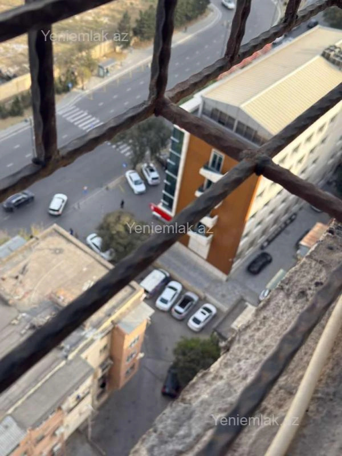 Satılır 3 otaqlı yeni tikili 140 m²