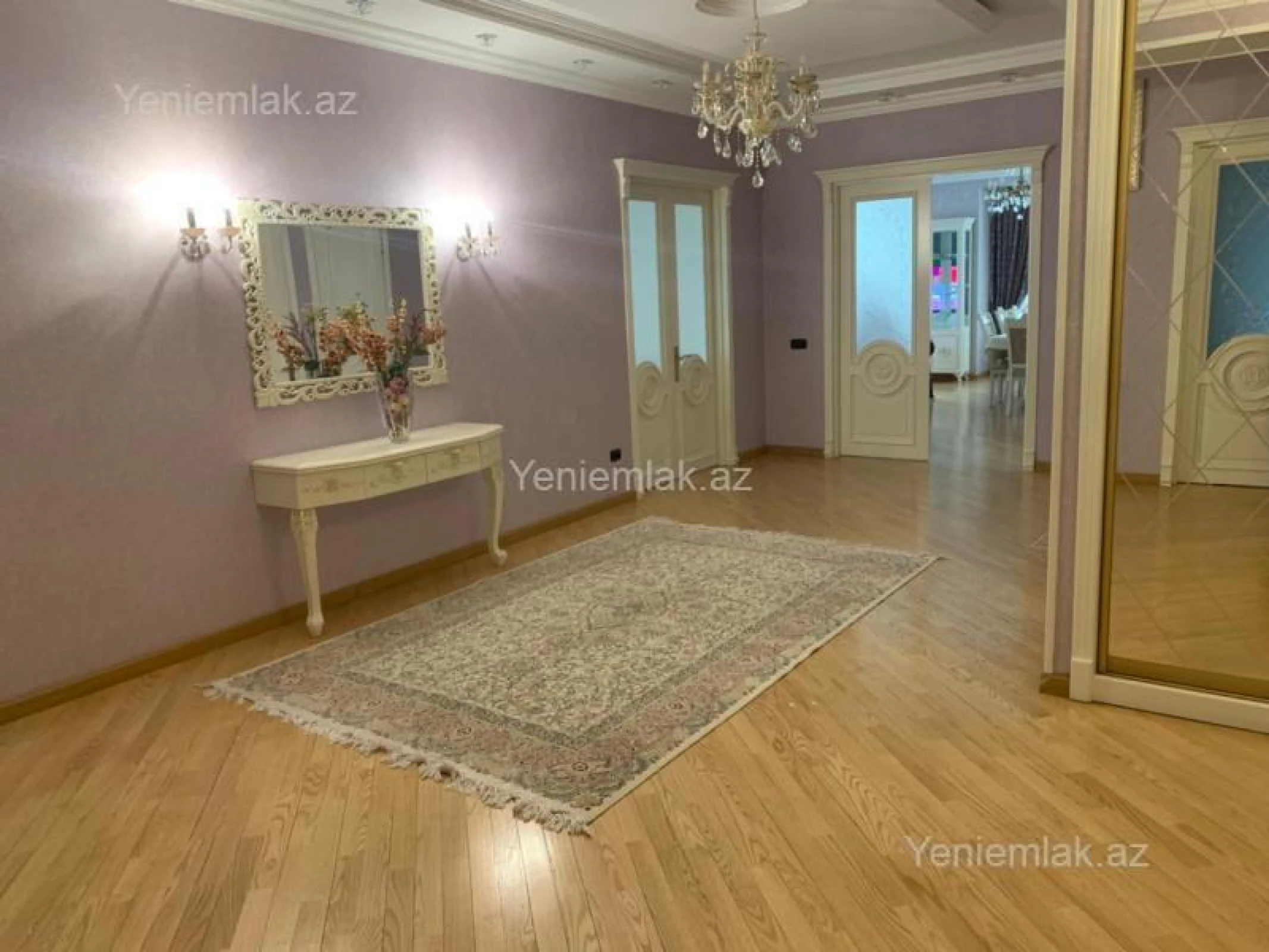 Satılır 4 otaqlı yeni tikili 220 m²