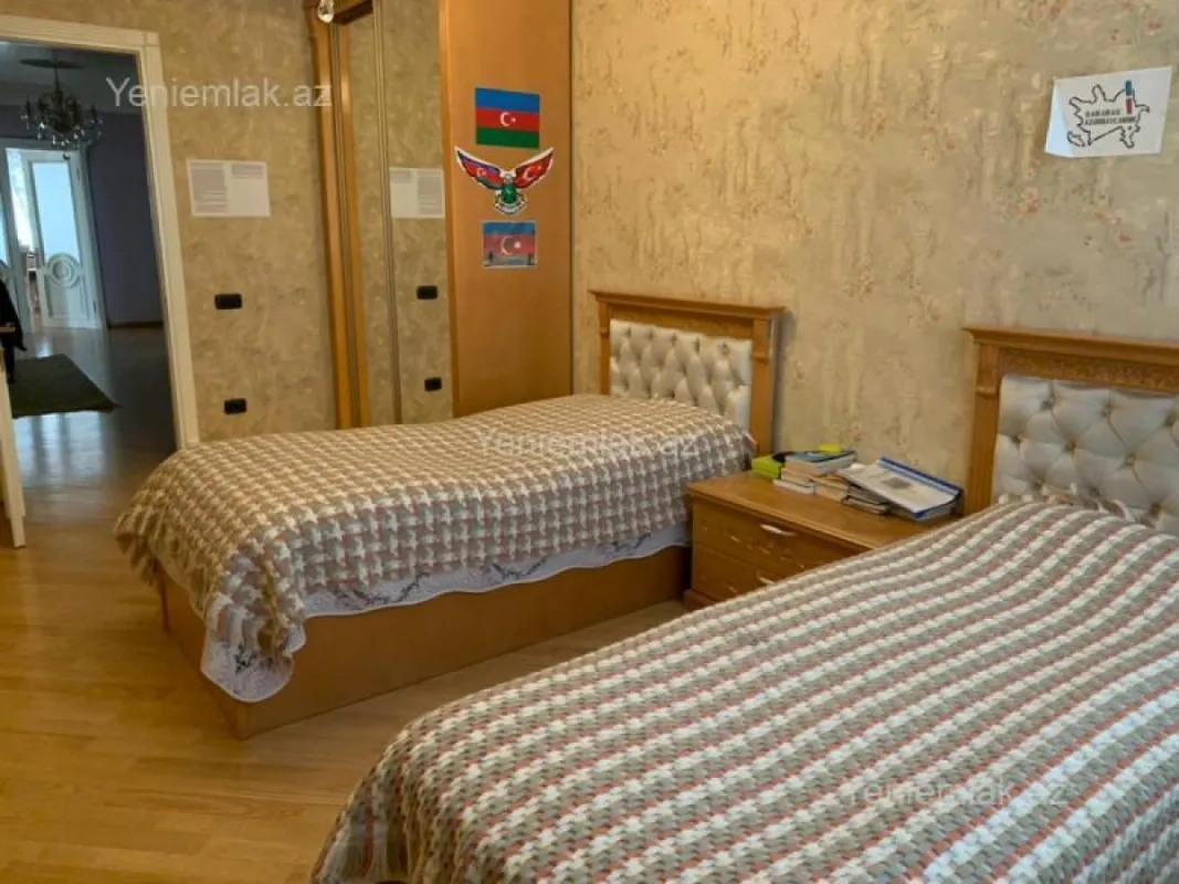 Satılır 4 otaqlı yeni tikili 220 m²