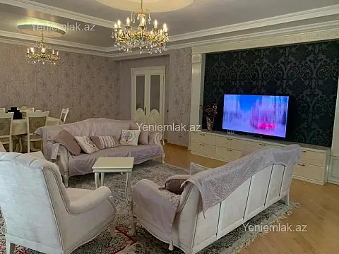 Satılır 4 otaqlı yeni tikili 220 m²