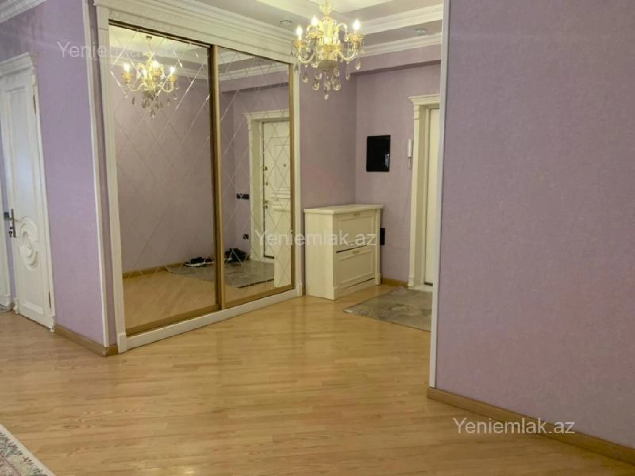 Satılır 4 otaqlı yeni tikili 220 m²
