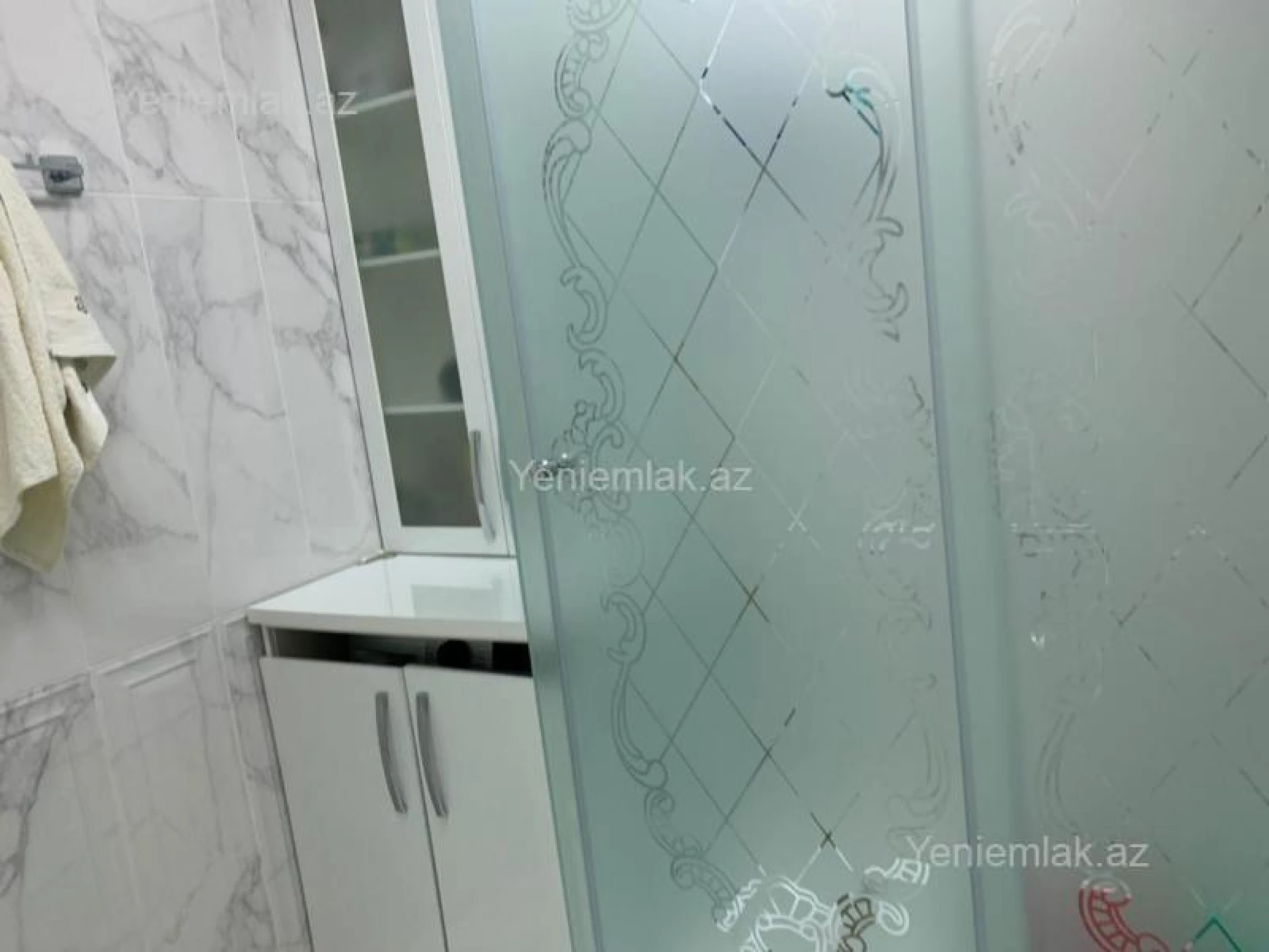 Satılır 4 otaqlı yeni tikili 220 m²