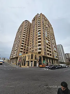 Satılır 4 otaqlı yeni tikili 185 m²