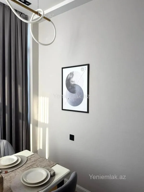 Satılır 3 otaqlı yeni tikili 82 m²