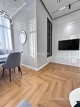 Satılır 3 otaqlı yeni tikili 82 m²