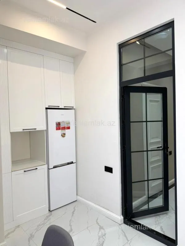 Satılır 3 otaqlı yeni tikili 82 m²