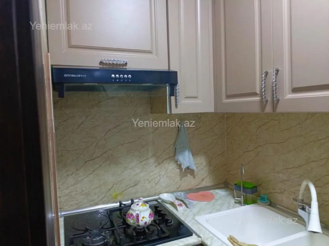 Satılır 3 otaqlı köhnə tikili 65 m²