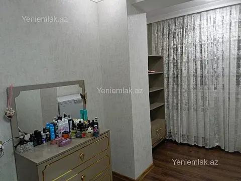 Satılır 3 otaqlı köhnə tikili 65 m²