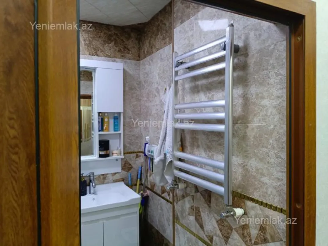 Satılır 3 otaqlı köhnə tikili 65 m²