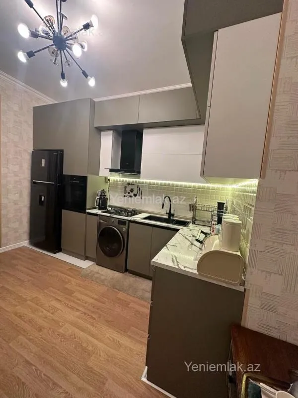 Satılır 3 otaqlı yeni tikili 110 m²