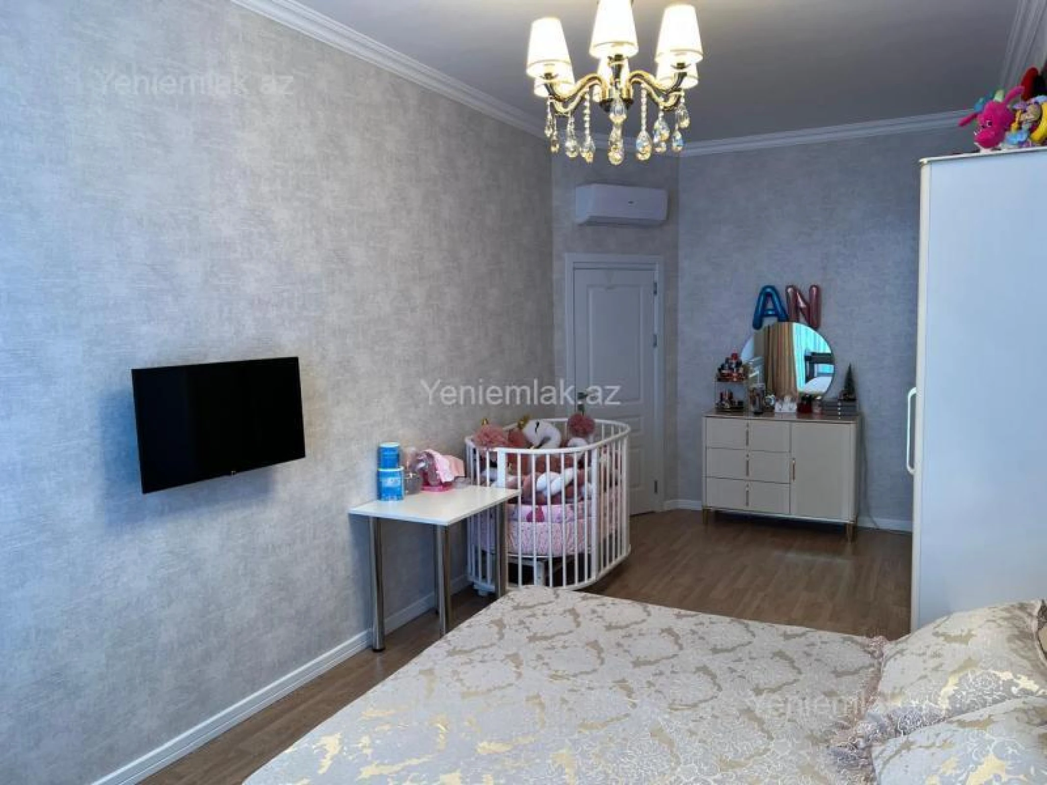 Satılır 3 otaqlı yeni tikili 110 m²