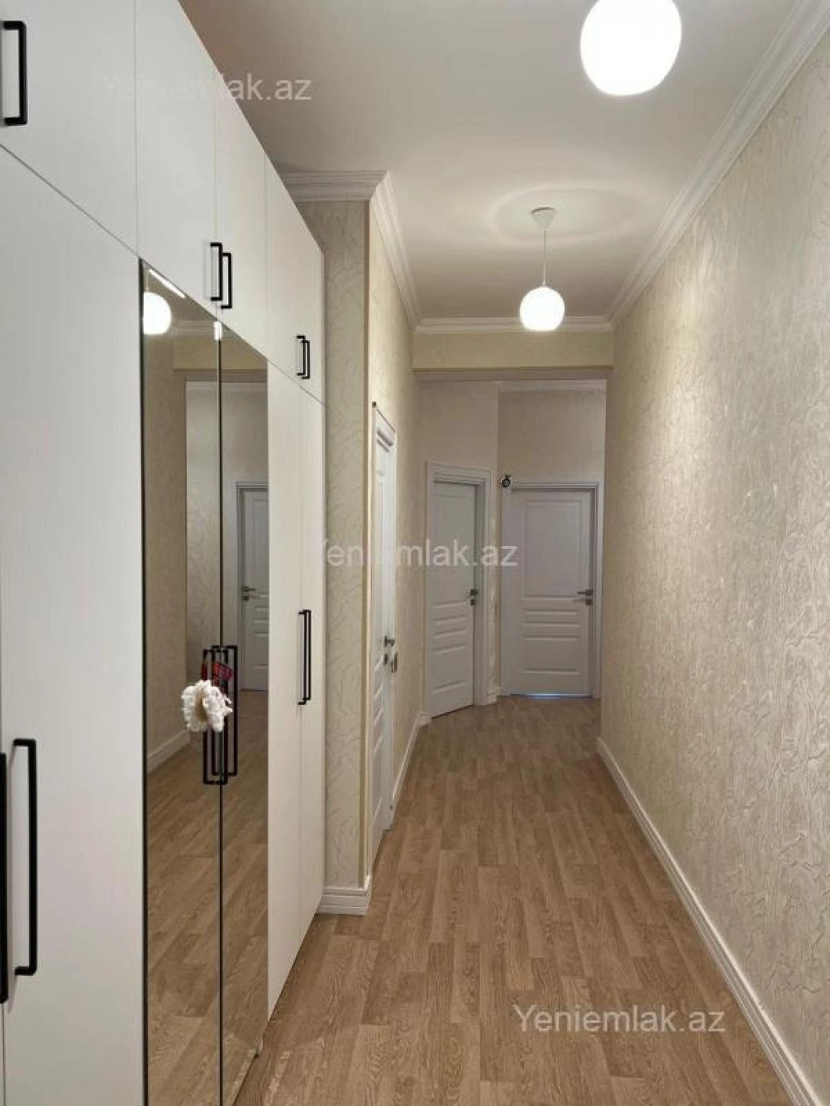 Satılır 3 otaqlı yeni tikili 110 m²