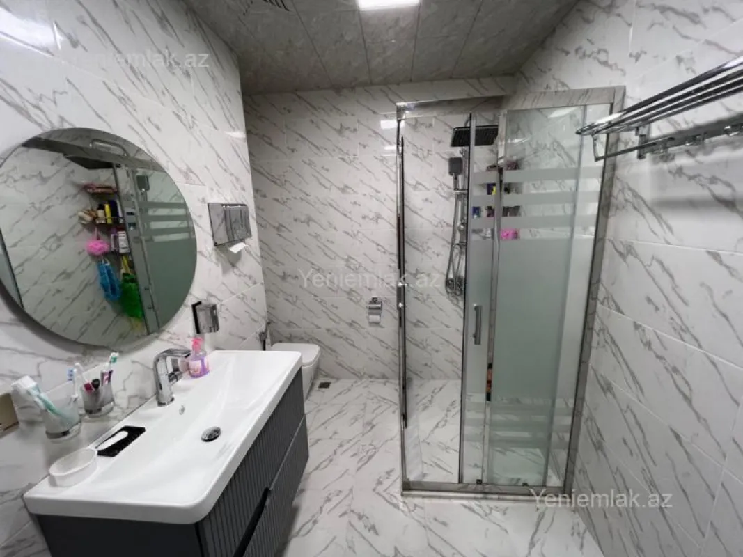 Satılır 3 otaqlı yeni tikili 110 m²