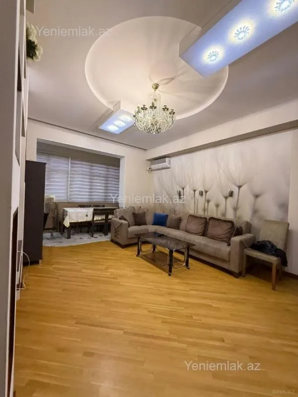 Satılır 3 otaqlı yeni tikili 102 m²