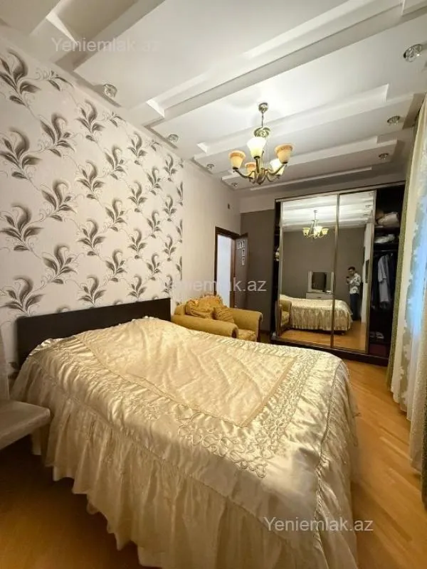 Satılır 3 otaqlı yeni tikili 102 m²