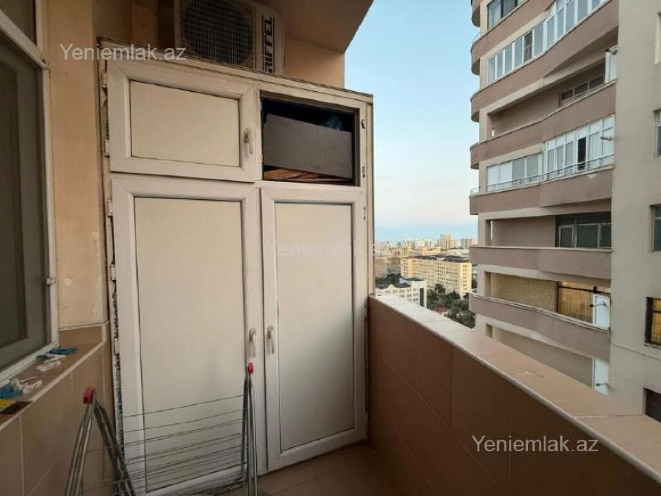 Satılır 3 otaqlı yeni tikili 102 m²
