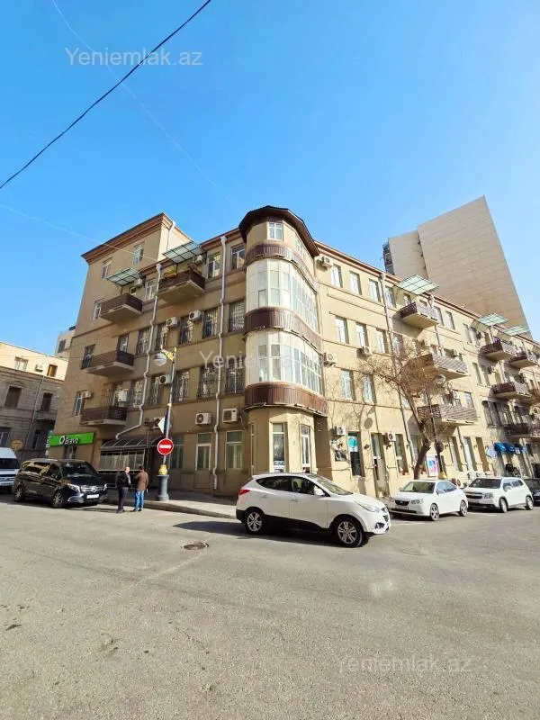 Satılır 3 otaqlı obyekt 75 m²