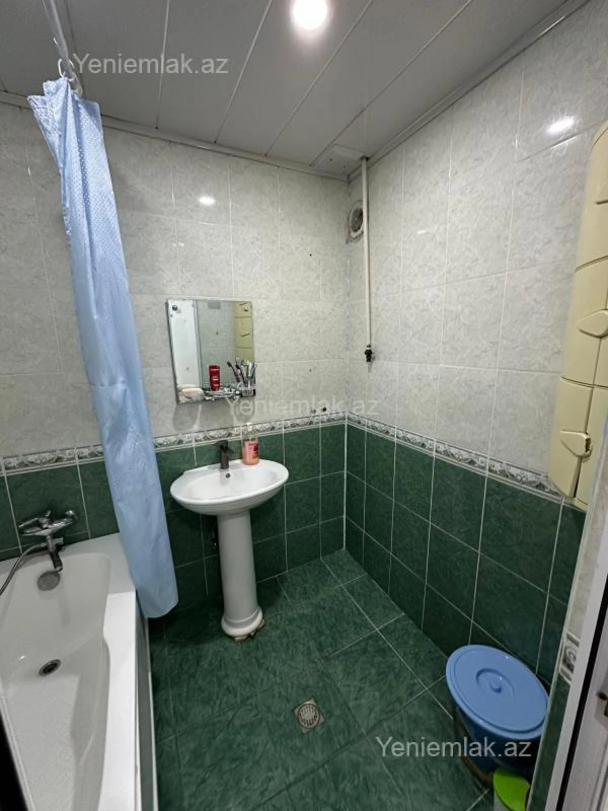 Satılır 3 otaqlı köhnə tikili 72 m²