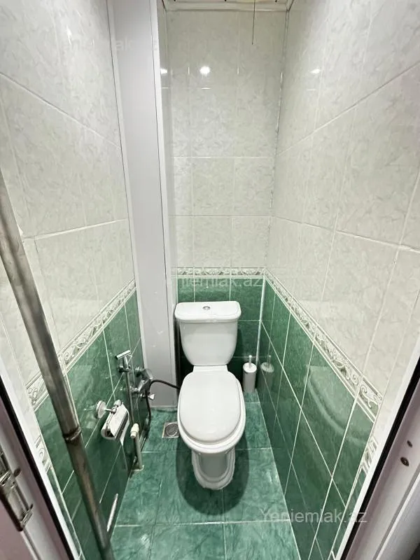 Satılır 3 otaqlı köhnə tikili 72 m²