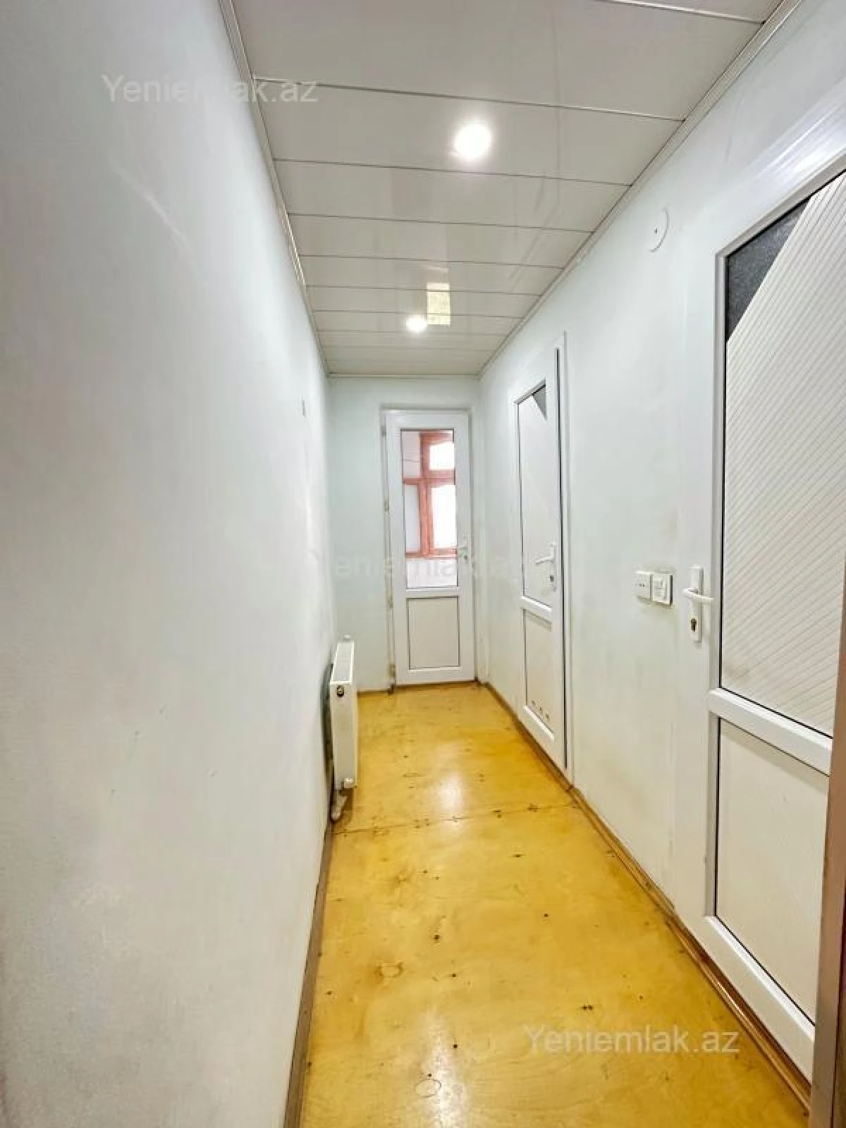 Satılır 3 otaqlı köhnə tikili 72 m²