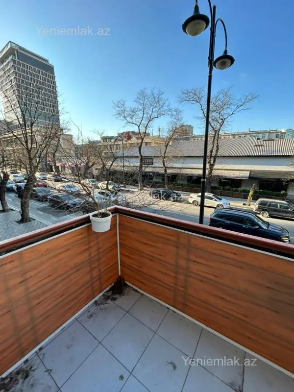 Satılır 2 otaqlı köhnə tikili 50 m²