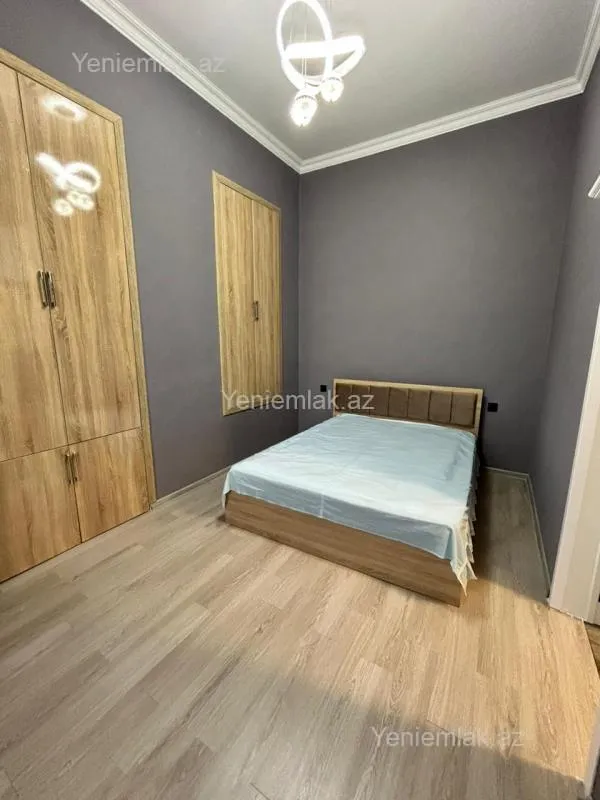 Satılır 2 otaqlı köhnə tikili 50 m²