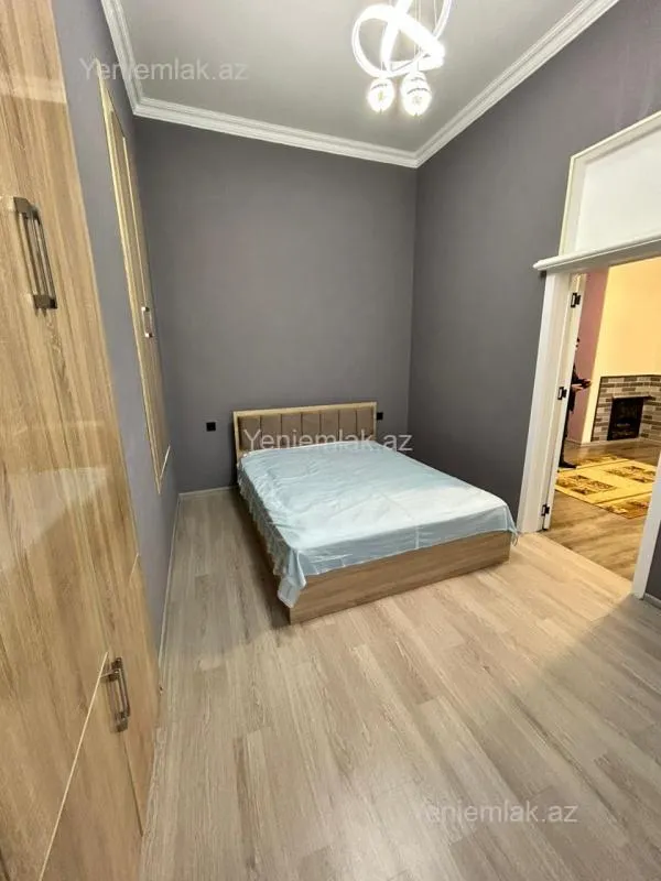Satılır 2 otaqlı köhnə tikili 50 m²