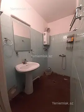 Satılır 3 otaqlı köhnə tikili 85 m²