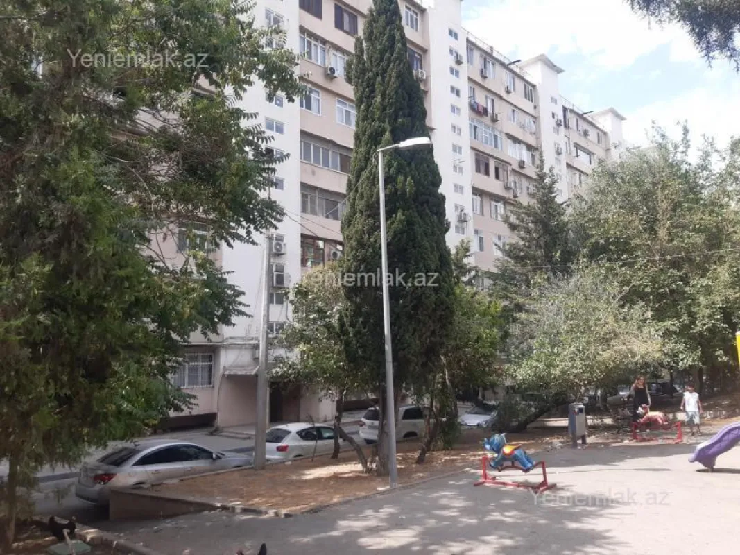 Satılır 3 otaqlı köhnə tikili 85 m²