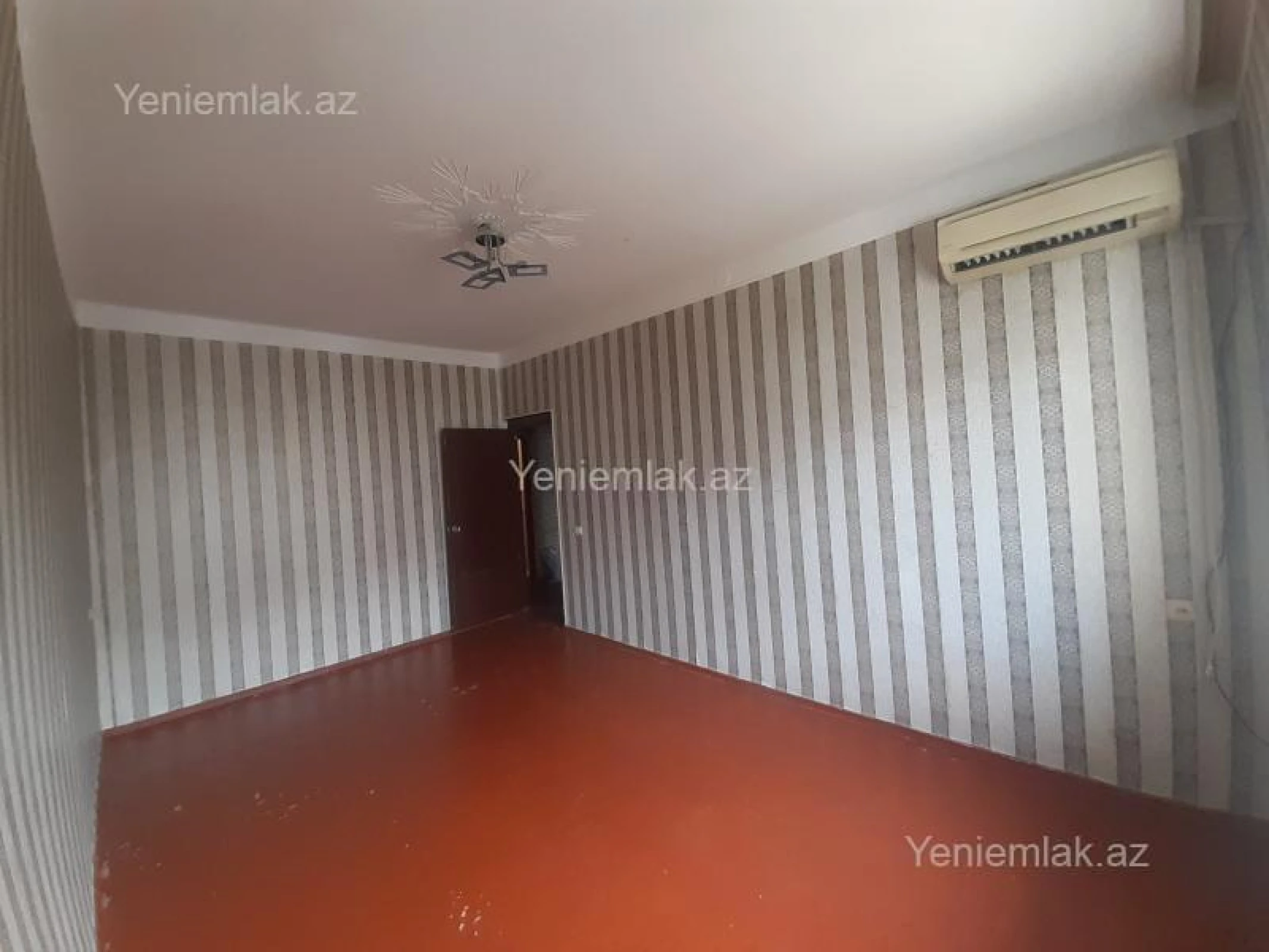 Satılır 3 otaqlı köhnə tikili 85 m²