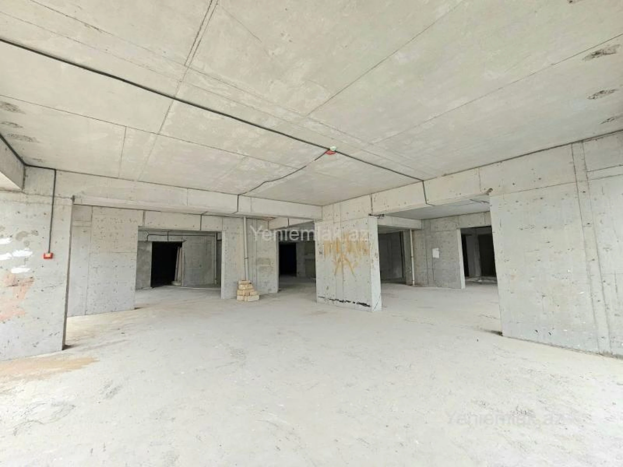 Satılır 1 otaqlı obyekt 500 m²