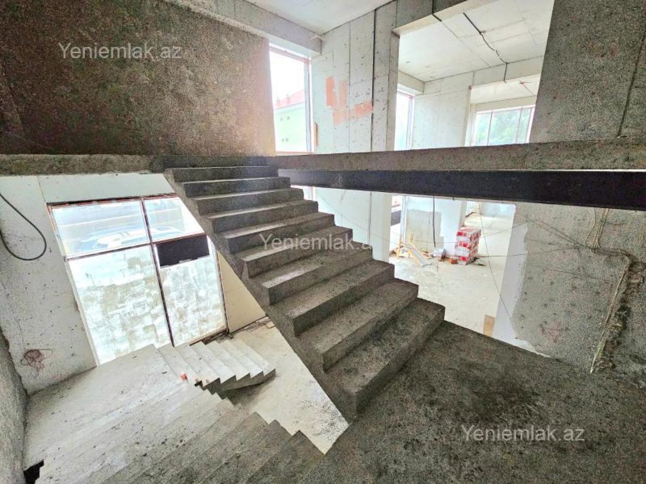 Satılır 1 otaqlı obyekt 500 m²