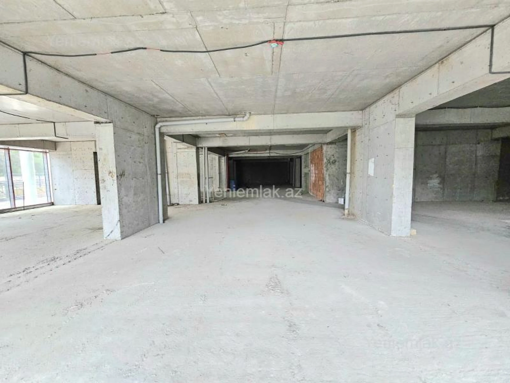 Satılır 1 otaqlı obyekt 500 m²