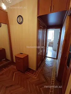 Satılır 2 otaqlı köhnə tikili 65 m²