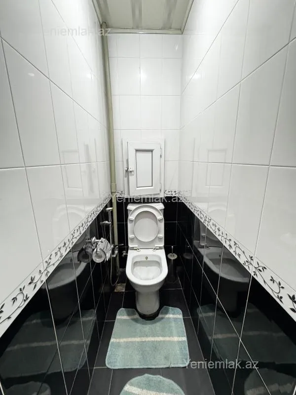 Satılır 4 otaqlı köhnə tikili 100 m²