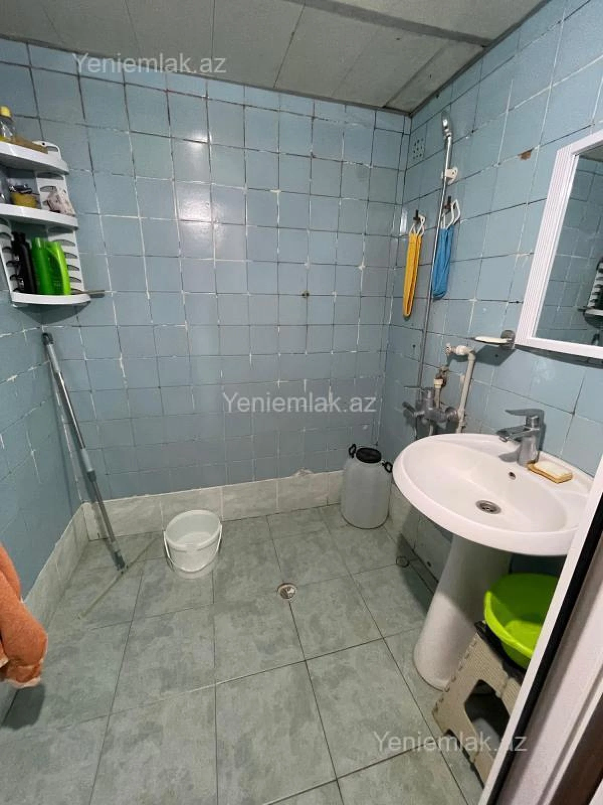 Satılır 3 otaqlı köhnə tikili 70 m²
