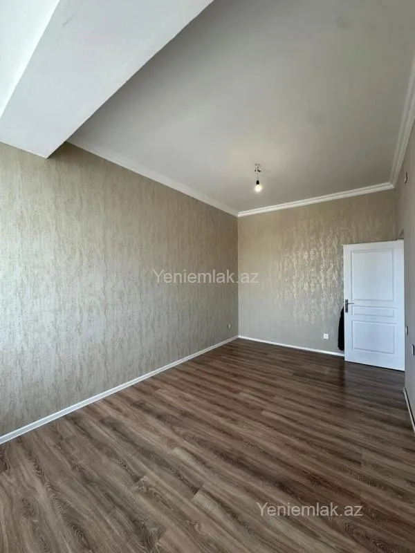 Satılır 3 otaqlı yeni tikili 85 m²