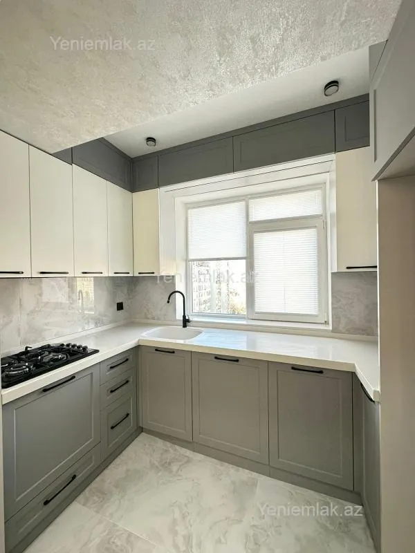 Satılır 3 otaqlı yeni tikili 80 m²