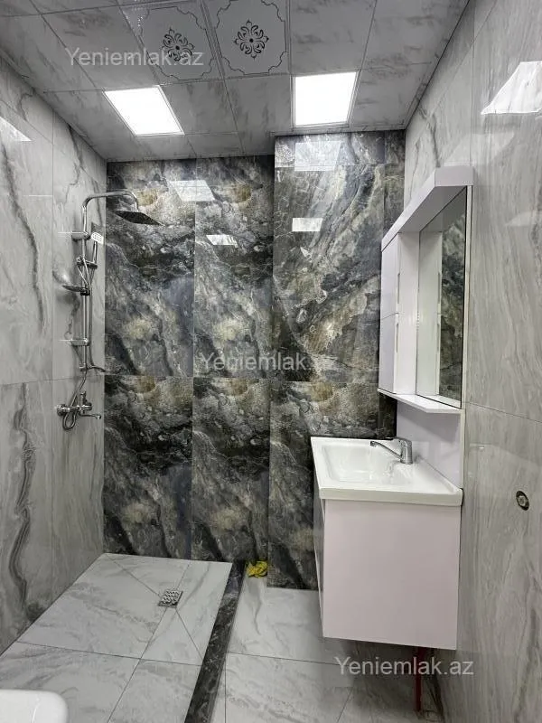 Satılır 3 otaqlı yeni tikili 76 m²