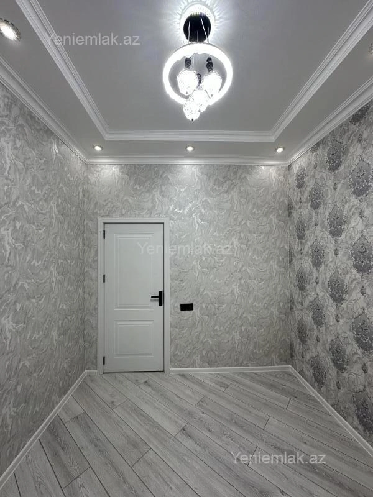 Satılır 3 otaqlı yeni tikili 76 m²