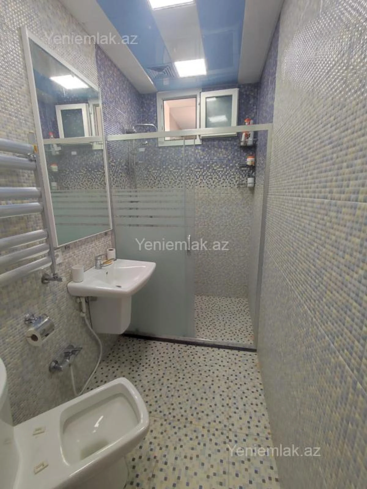 Satılır 3 otaqlı köhnə tikili 90 m²