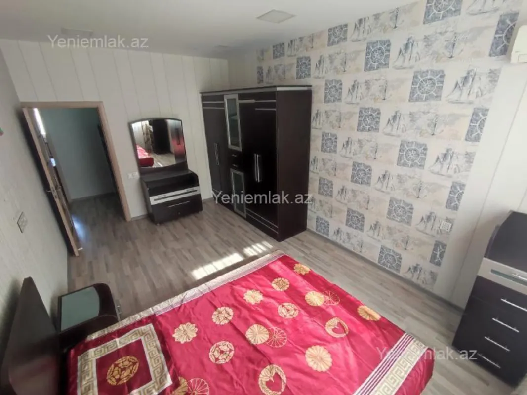 Satılır 3 otaqlı köhnə tikili 90 m²