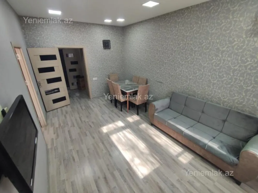 Satılır 3 otaqlı köhnə tikili 90 m²