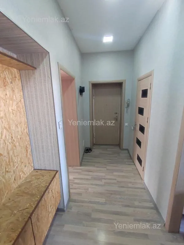 Satılır 3 otaqlı köhnə tikili 90 m²