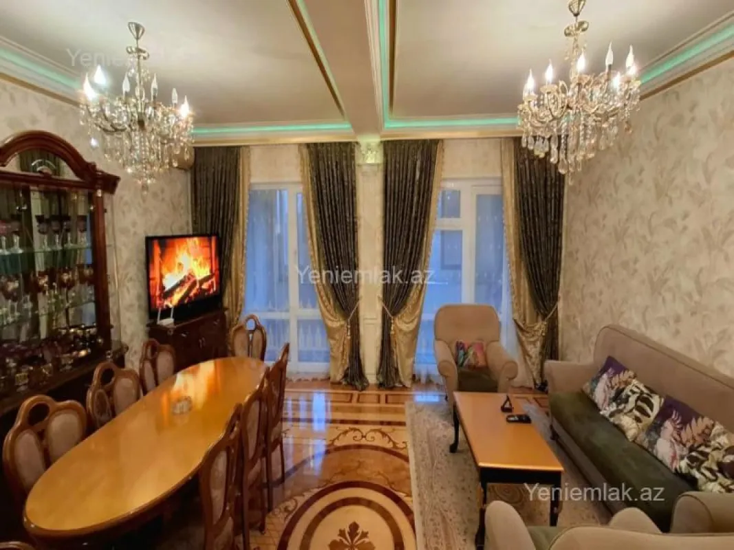 Satılır 5 otaqlı köhnə tikili 150 m²