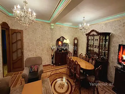 Satılır 5 otaqlı köhnə tikili 150 m²