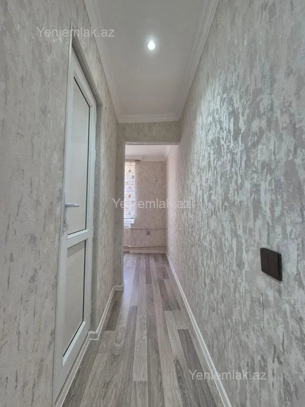 Satılır 2 otaqlı köhnə tikili 35 m²